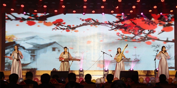11、股份公司樂器演奏.jpg